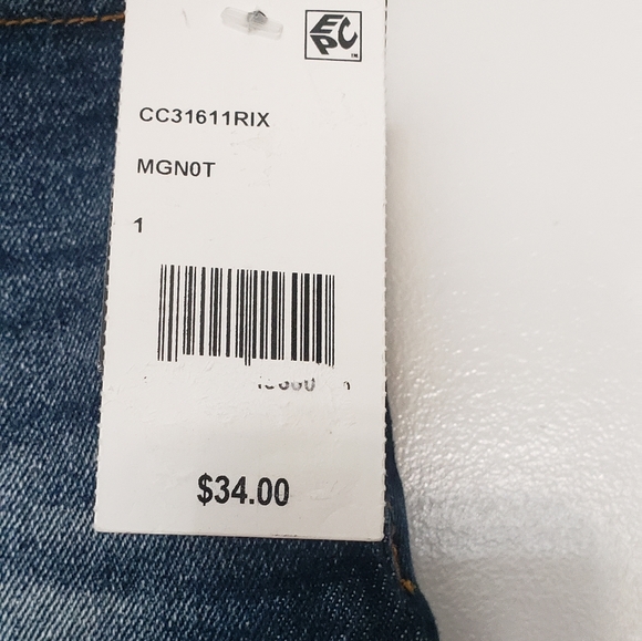 Celebrity Pink Curvy Hi-Rise The Deb Distressed Cutoff Shorts Size 1/25 … - Picture 4 of 8